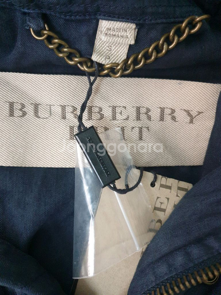 버버리 브릿 네이비 자켓 S사이즈 새상품 판매합니다--3