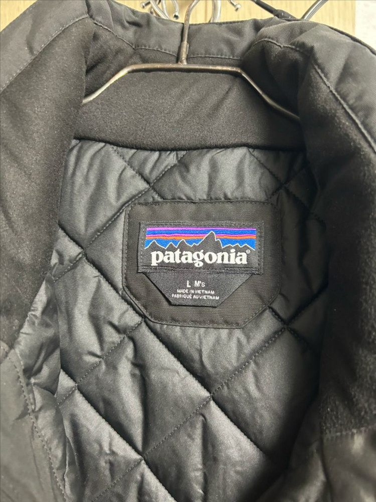 파타고니아 이스머스 블랙L(105) 팝니다--1