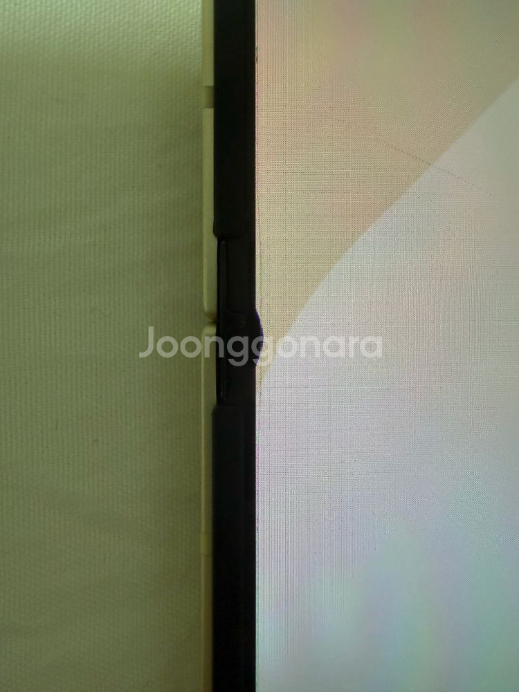 z플립6 팝니다 힌지쪽 하자있어요--7