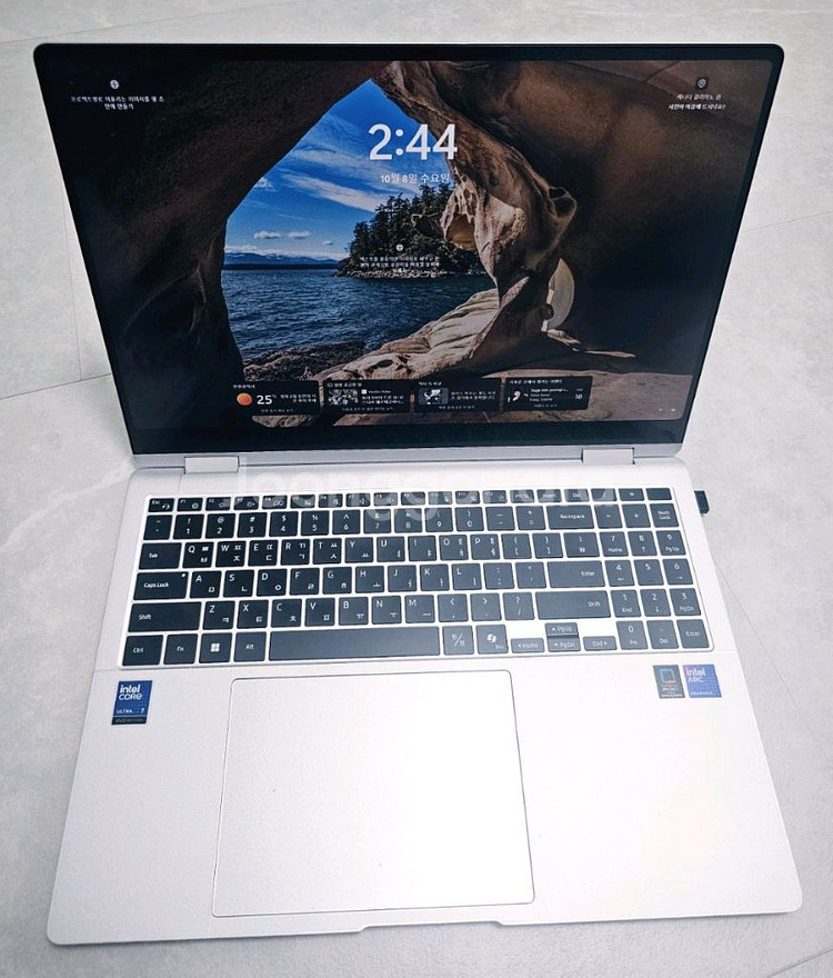 갤럭시북5 프로 360 1tb i7 32GB 판매합니다--1