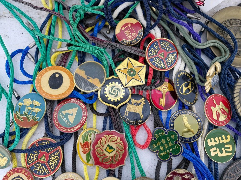 수석기념패 12개 팬던트 목걸이 25개 입니다--3