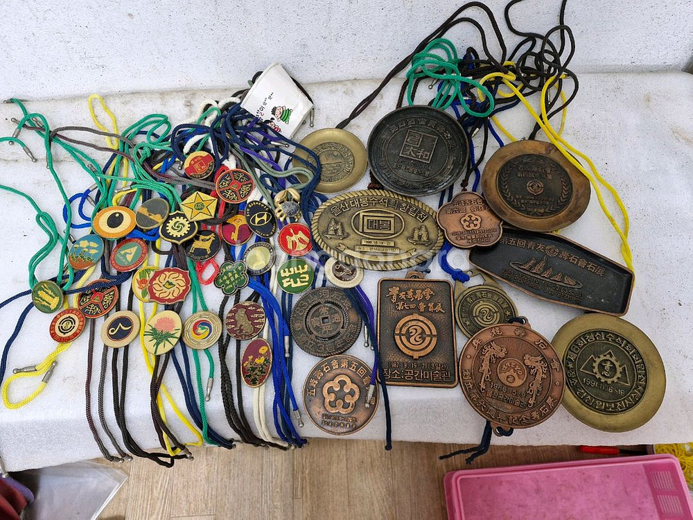 수석기념패 12개 팬던트 목걸이 25개 입니다--0