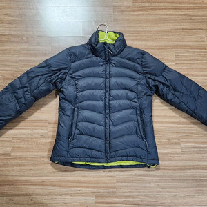 살레와 여성 패딩