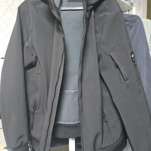 cp컴퍼니 바람막이