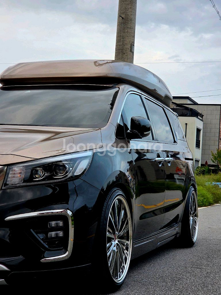 더뉴카니발 하이리무진3.3가솔린(노블클라쎄)팝니다--1