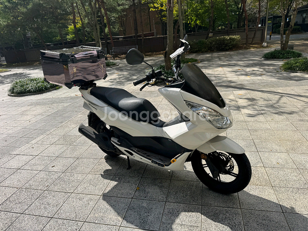 혼다 pcx125 18년 짧은키로수 판매합니다--0