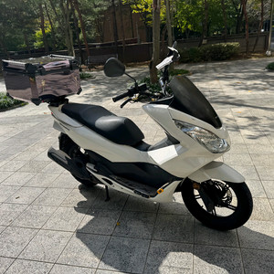 혼다 pcx125 18년 짧은키로수 판매합니다