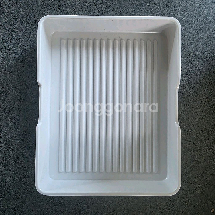 그릇(대형 플라스틱 트레이 갯수 20개) 팝니다--0