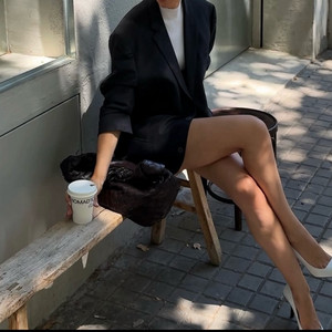 띠어리블랙블레이저