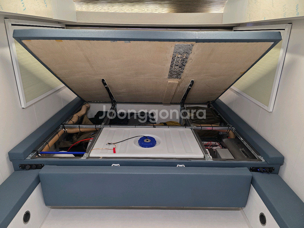 캠핑 카라반 트레일러--6