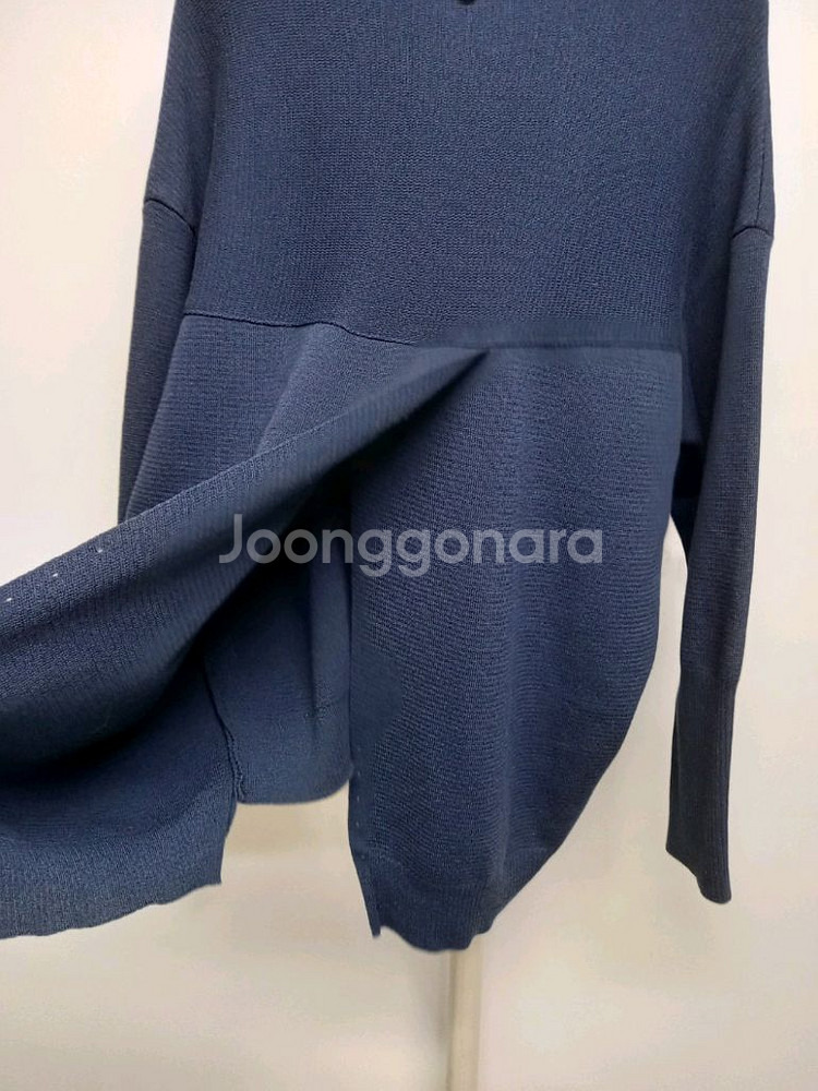 써스데이아일랜드 춘추 루즈가오리핏 니트블라우스 55.66--8