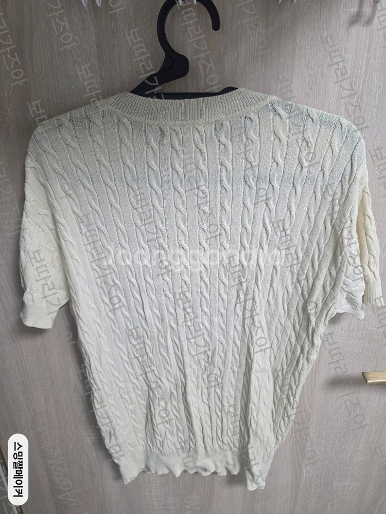 나인제트 케이블 반팔 머슬 니트 (아이보리)--1