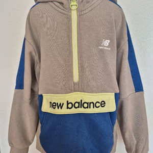 뉴발란스키즈140사이즈 후드