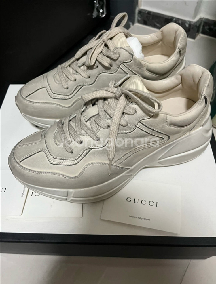 구찌 라이톤더티 미착용 새상품 4.5(240) 팝니다--0