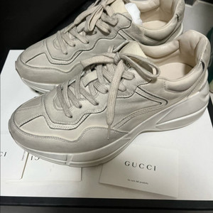 구찌 라이톤더티 미착용 새상품 4.5(240) 팝니다