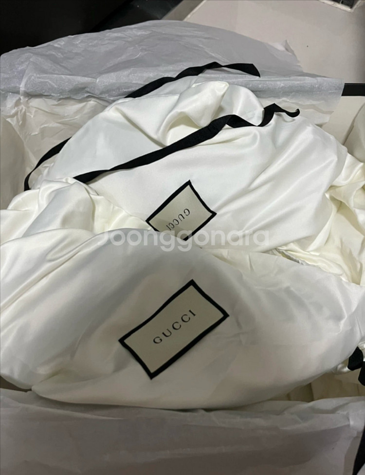 구찌 라이톤더티 미착용 새상품 4.5(240) 팝니다--3