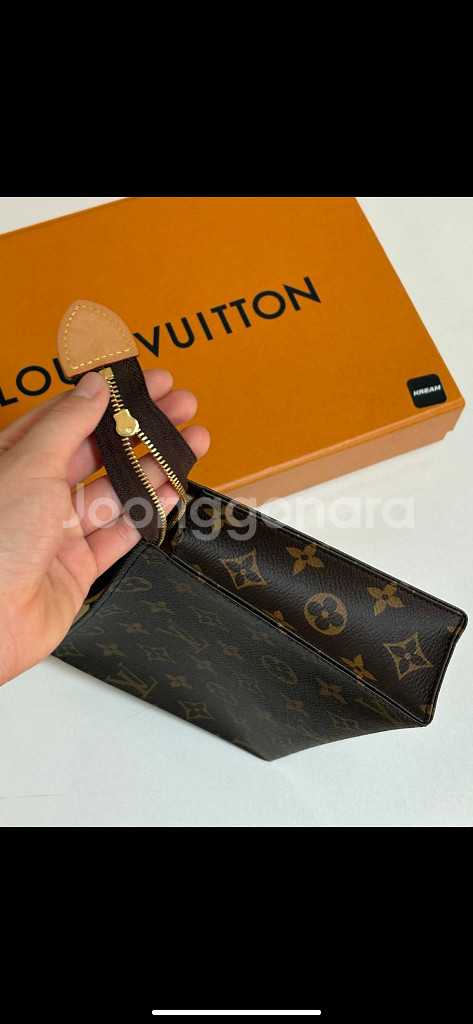 루이비통 모노그램 클러치--5