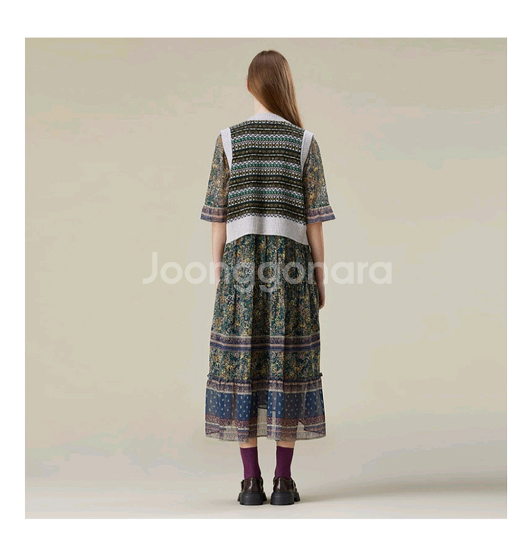 써스데이아일랜드 울 베스트 새상품--1