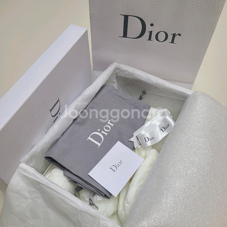 정품 디올스니커즈 35 1/2(반) 225--6