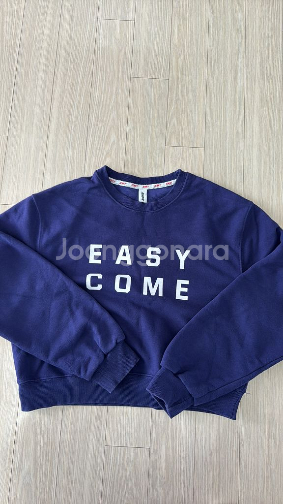 에이지 콜라보 맨투맨--0