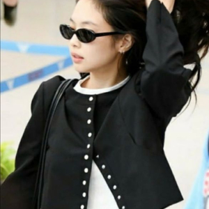 MAISONMARAIS 블랙 크롭 자켓 34-제니 공항패션 자켓