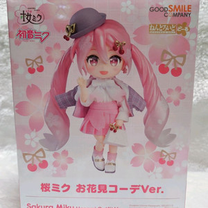 [판매] 넨도로이드 돌 사쿠라 미쿠 하나미 아웃핏 꽃놀이 ver 판매합니다