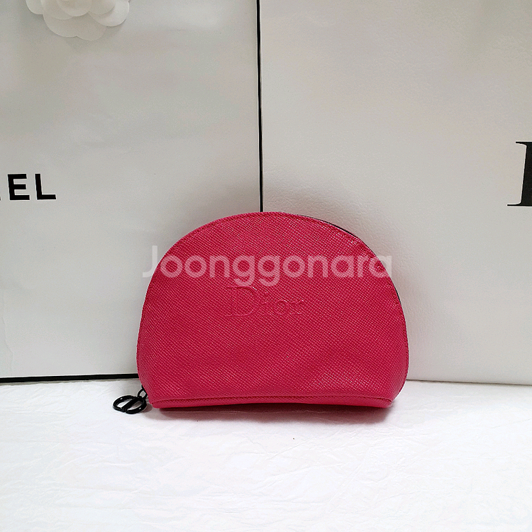 디올 핫핑크 반달파우치--0