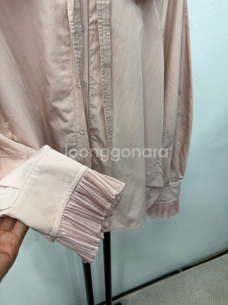 정품) O2ND 오즈세컨 한섬 20ss 프릴 장식 셔츠 76--2