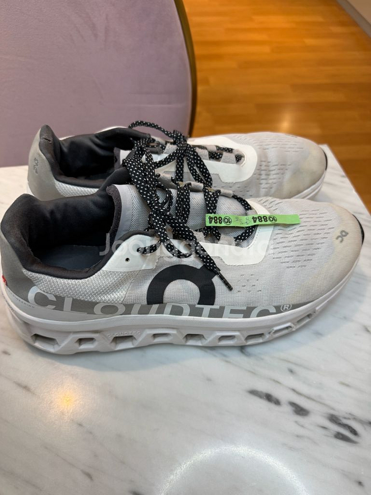 온러닝 클라우드몬스터 2 300사이즈--2