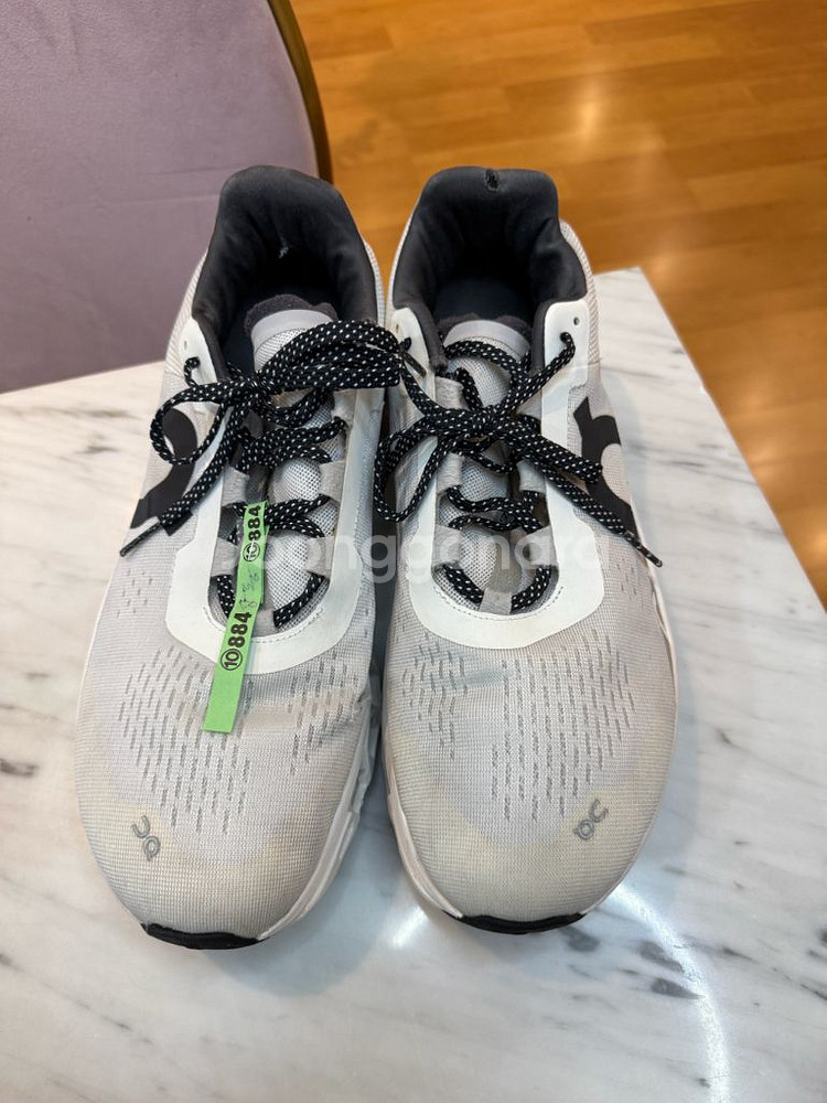 온러닝 클라우드몬스터 2 300사이즈--0