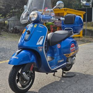 베스파 GTS300 SUPER 컨디션좋은 스쿠터저렴하게 판매합니다