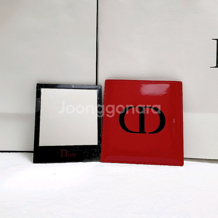 디올 거울 레드케이스 포함--0