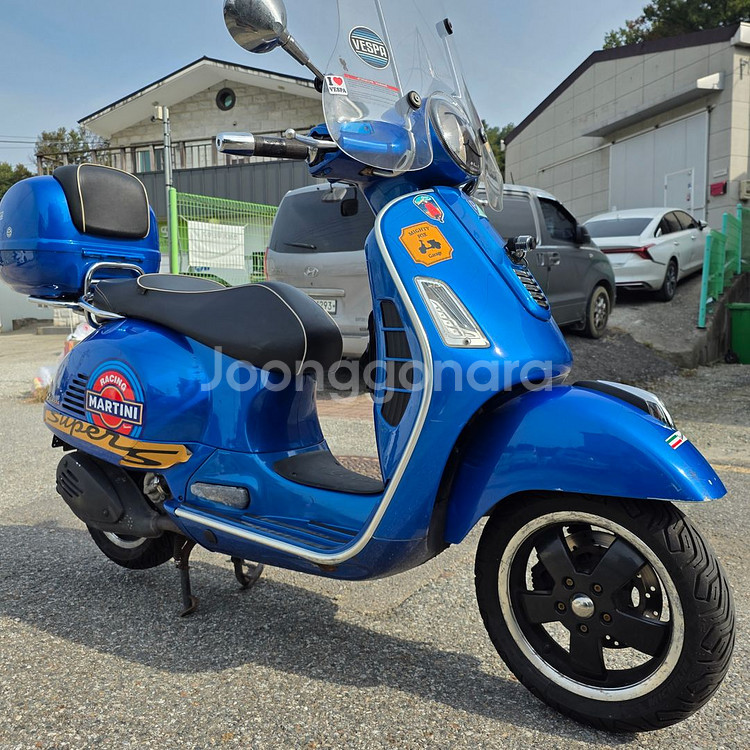 베스파gts300 15년 3만 저렴하게 판매합니다.--0