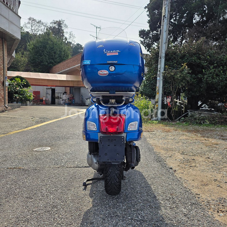 베스파gts300 15년 3만 저렴하게 판매합니다.--3