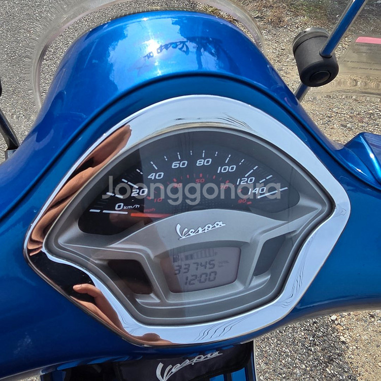 베스파gts300 15년 3만 저렴하게 판매합니다.--8