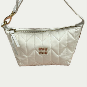 (정품)미우미우 스피릿 마테라쎄 시레 미니백 화이트