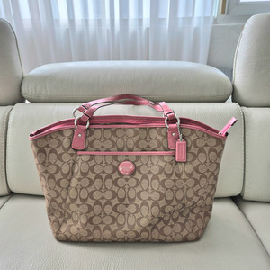 코치 시그니처 쇼퍼백