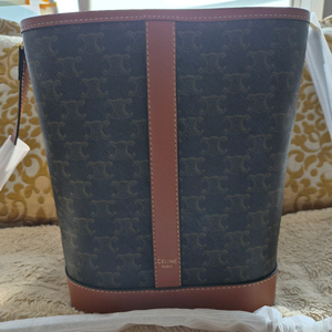 셀린느. 새상품가방~