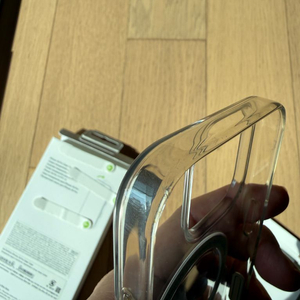 아이폰16프로 클리어 케이스