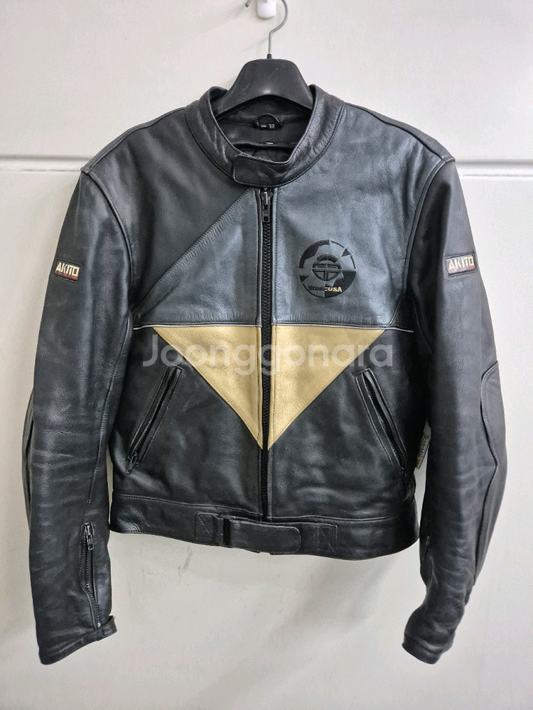 AKITO 가죽 자켓 블랙 42사이즈--0