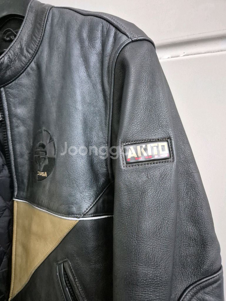 AKITO 가죽 자켓 블랙 42사이즈--3