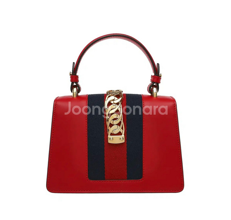 구찌 미니백(송혜교)--1