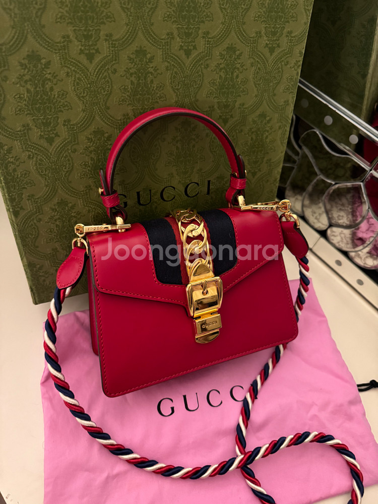 구찌 미니백(송혜교)--4