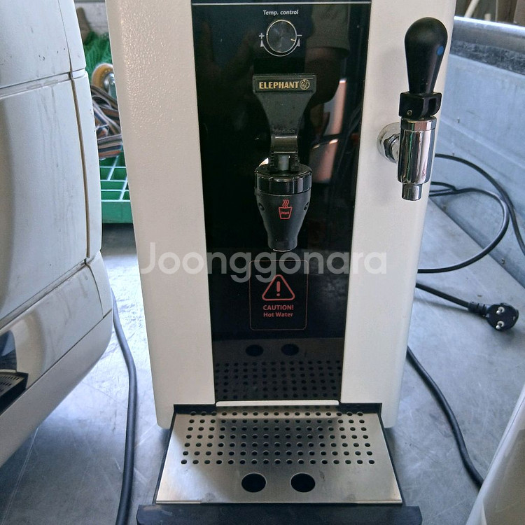 핫워터 디스펜스 사용감 없음--0