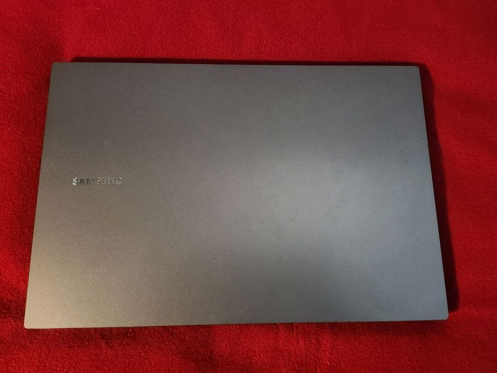 삼성 노트북 플러스 2 NT550XDA--2