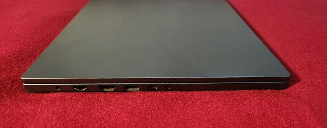 삼성 노트북 플러스 2 NT550XDA--4