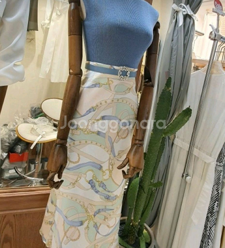 [르미룸] 반목나시티+에어라인샤틴롱스커트+스퀘어큐빅벨트 (새상품)--6