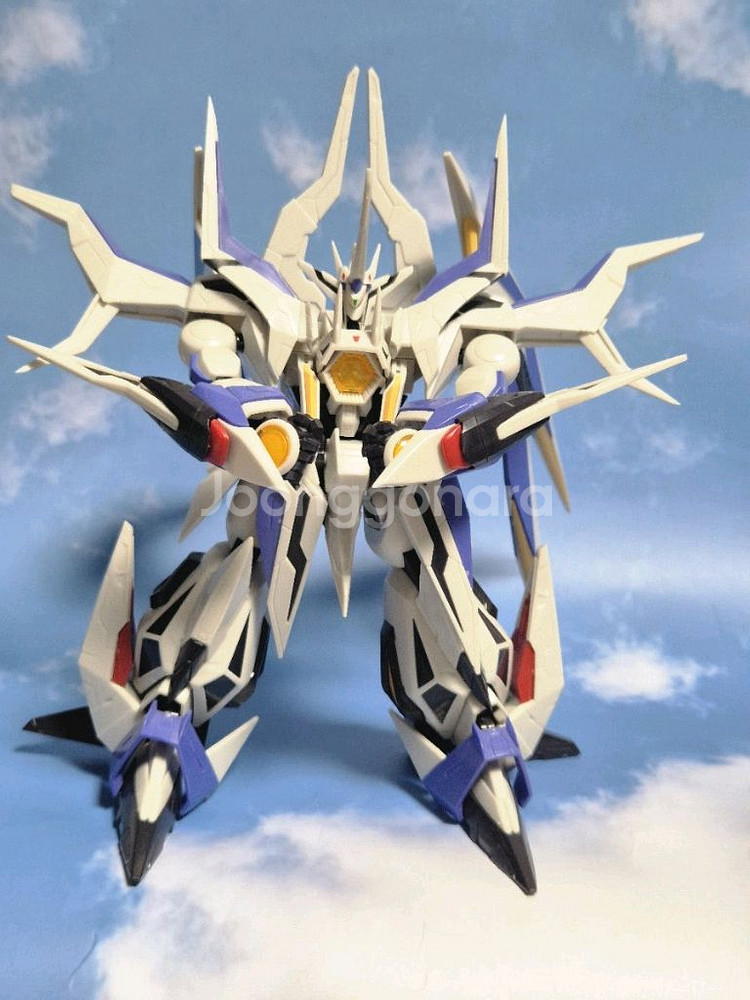 모데로이드 무한신성 외 다수 가조립 팝니다--8