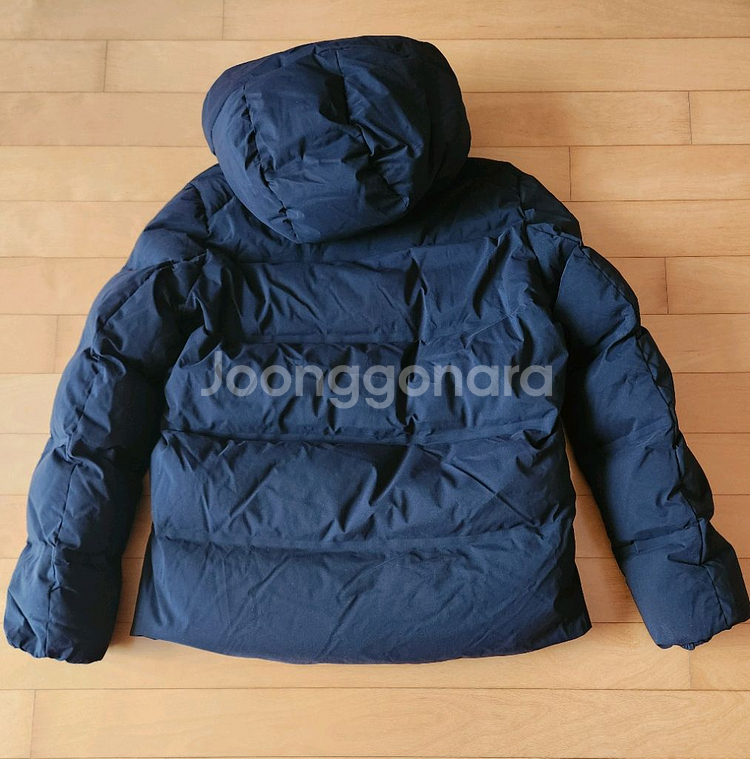 유니클로 심리스 다운패딩 M--1