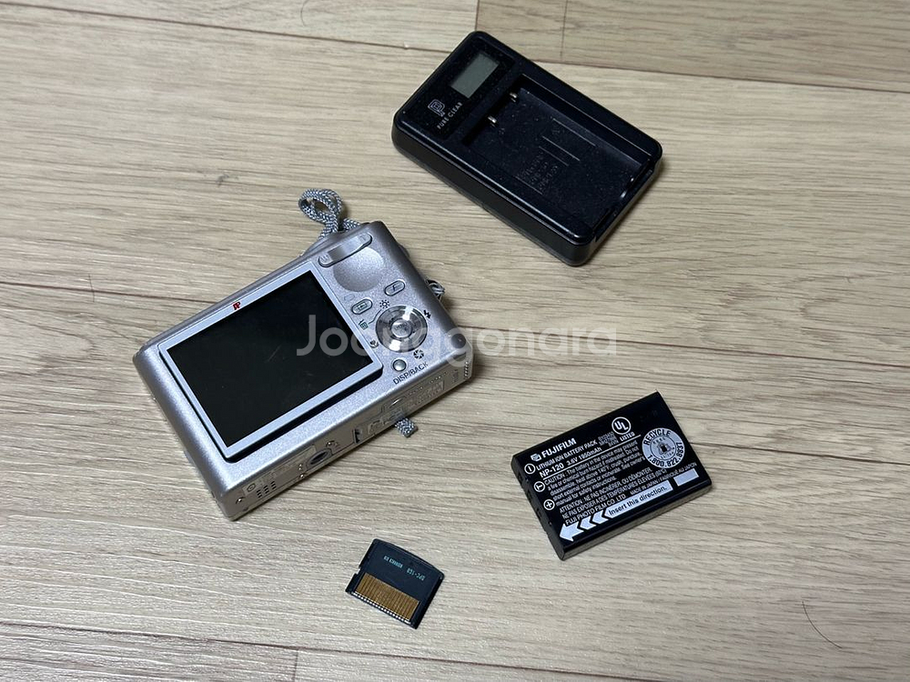 후지필름 파인픽스 f11 빈티지디카--4